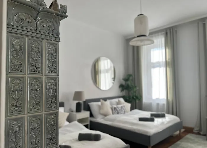 Spacious Apartments, 3 Min To U1 Reumannplatz Апартаменты