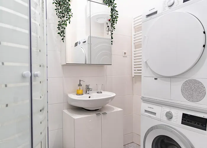 Spacious Apartments, 3 Min To U1 Reumannplatz * Вена